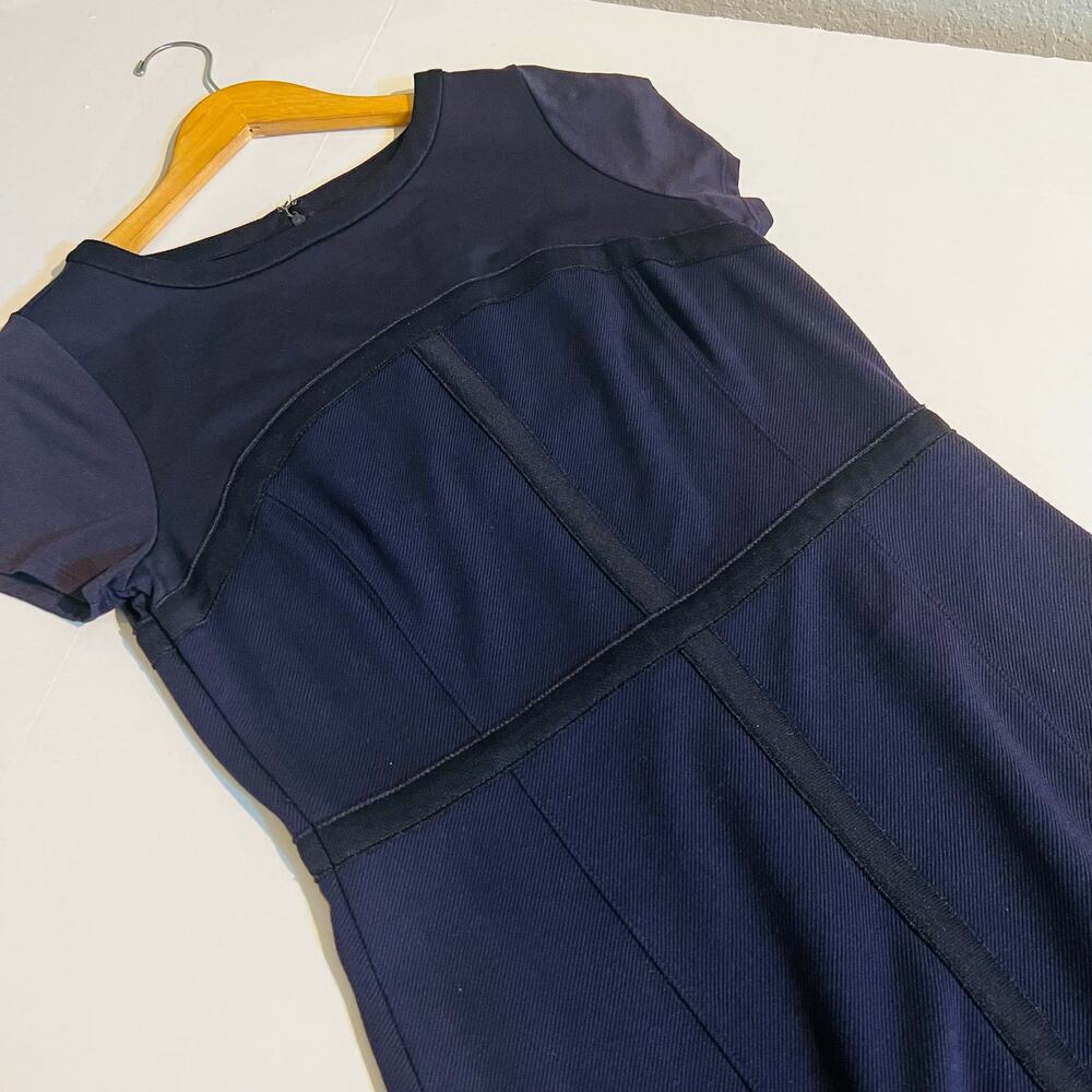 Ann Taylor Navy Crew Neck Short Sleeve Sheath Dress Size 10 - Picture 4 of 7